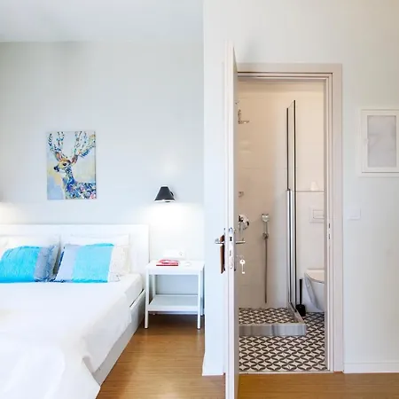 Waterfront Apartment *